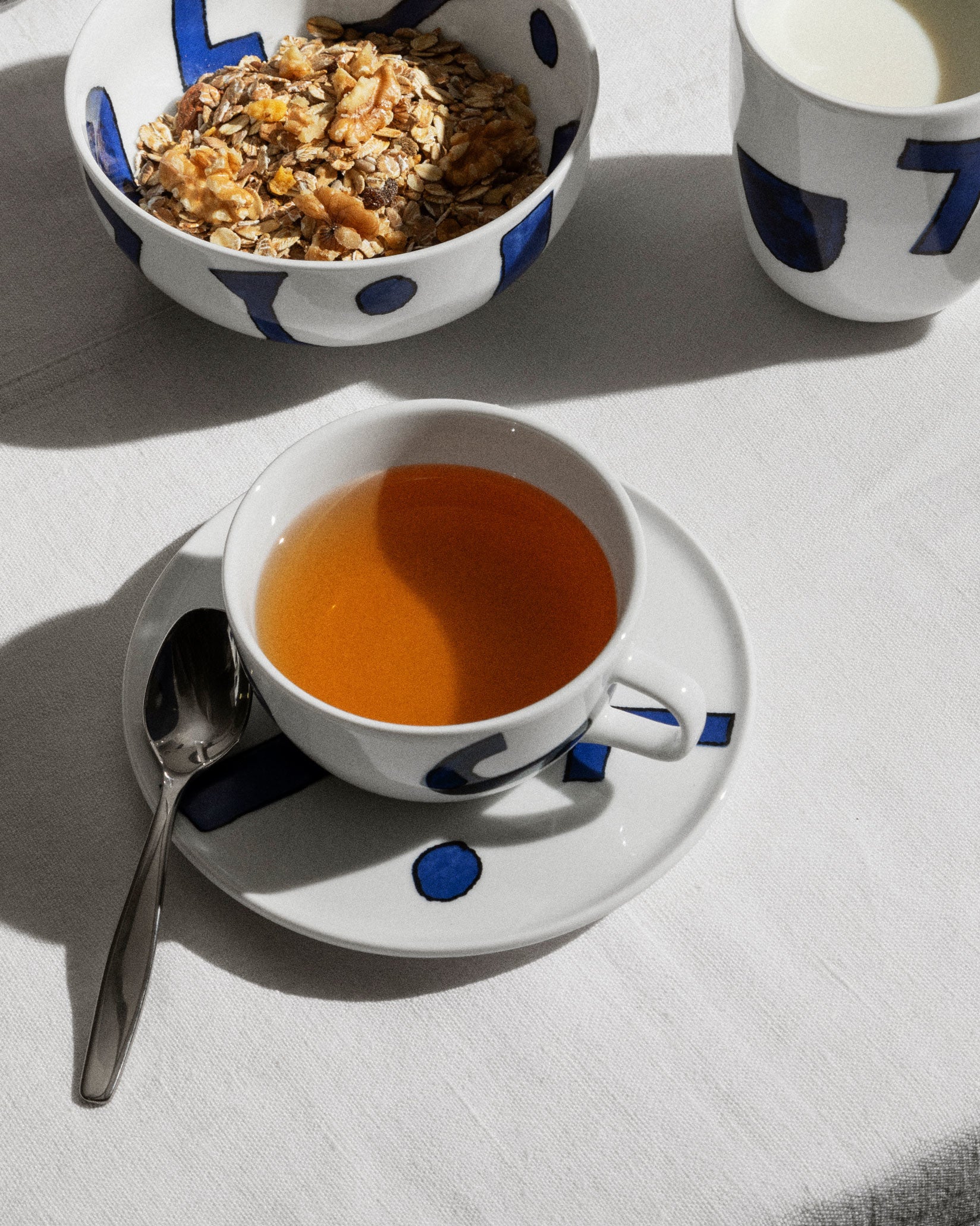 URBINO tea cup complete - KPM-BERLIN, image size:1648x2062