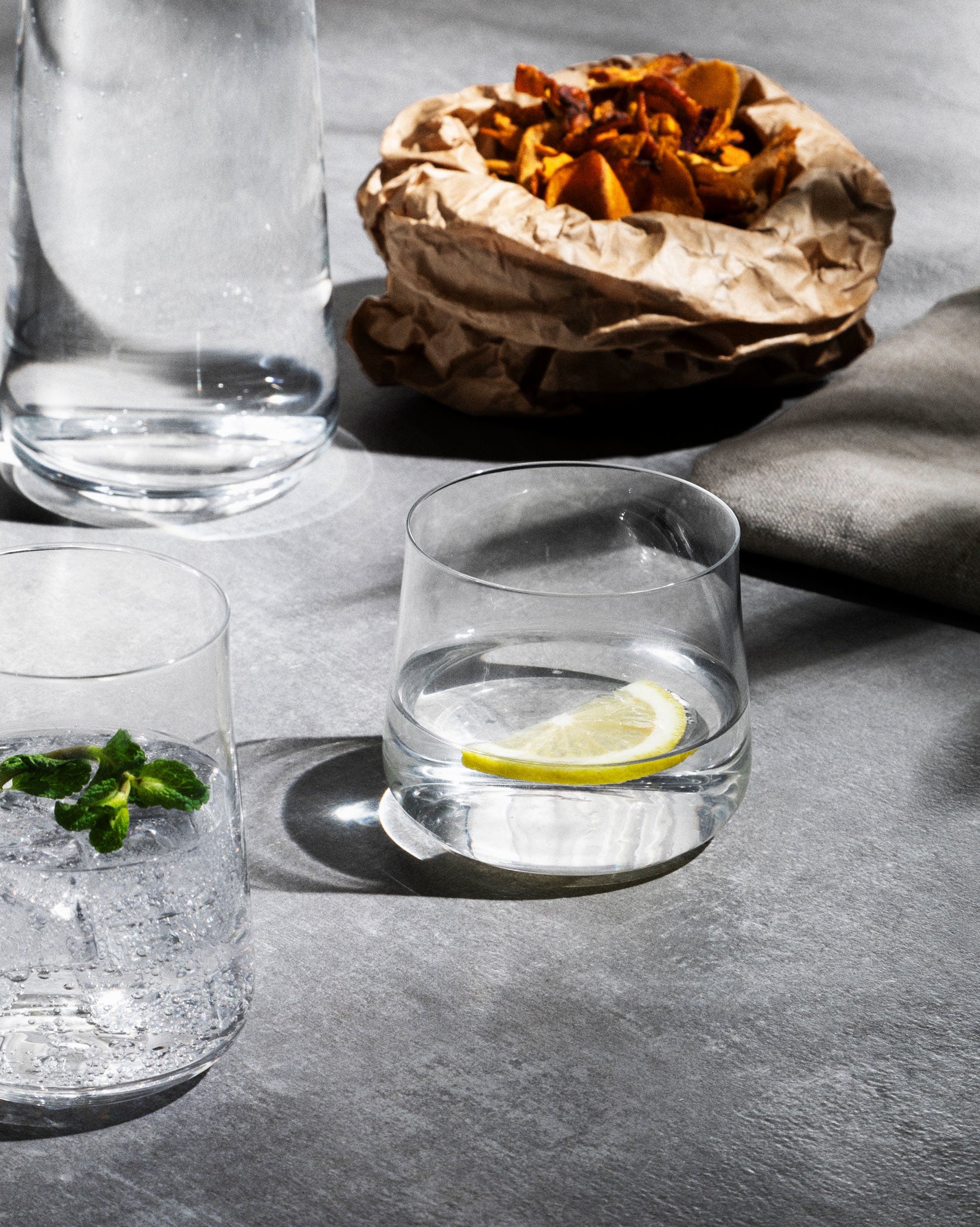 ALESSI 花瓶 Trumpet - Flower vase by Michael Anastassiades | Alessi