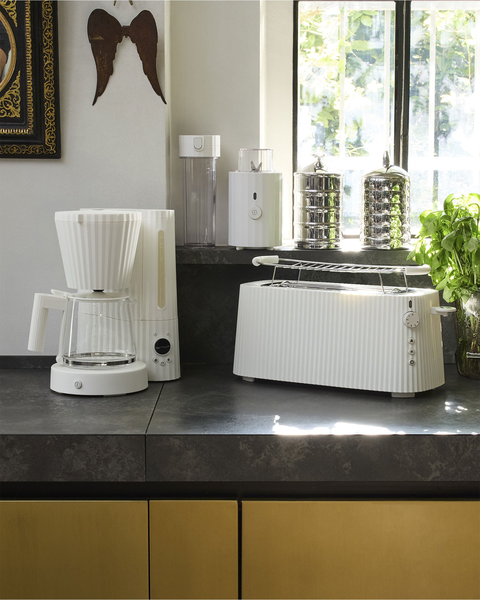 Plissé Drip Coffee Maker - European Plug By Michele De Lucchi