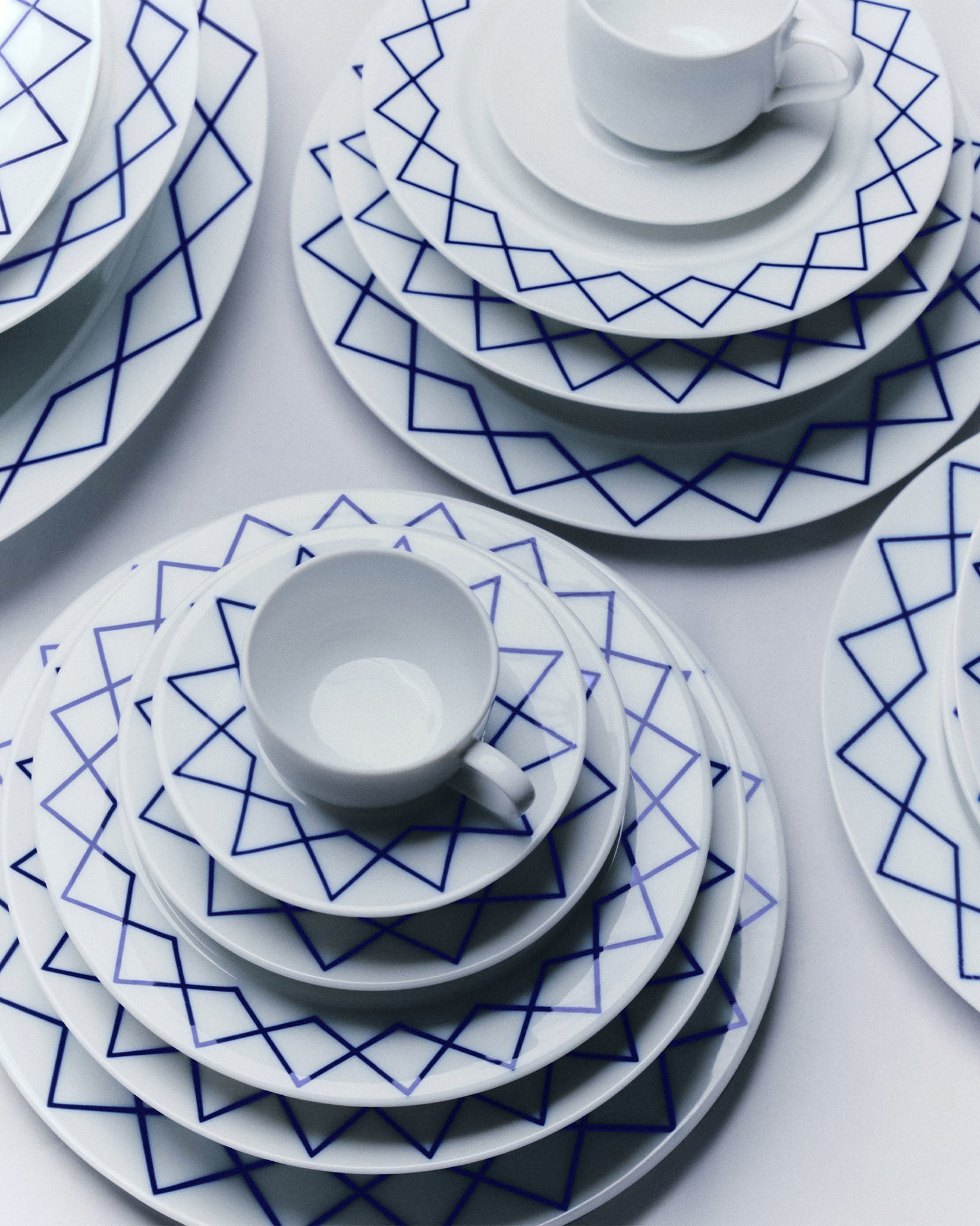 La Bella Tavola and My Beautiful China Default Title Platito de taza para té y café filtrado. 4 piezas Alessi 2