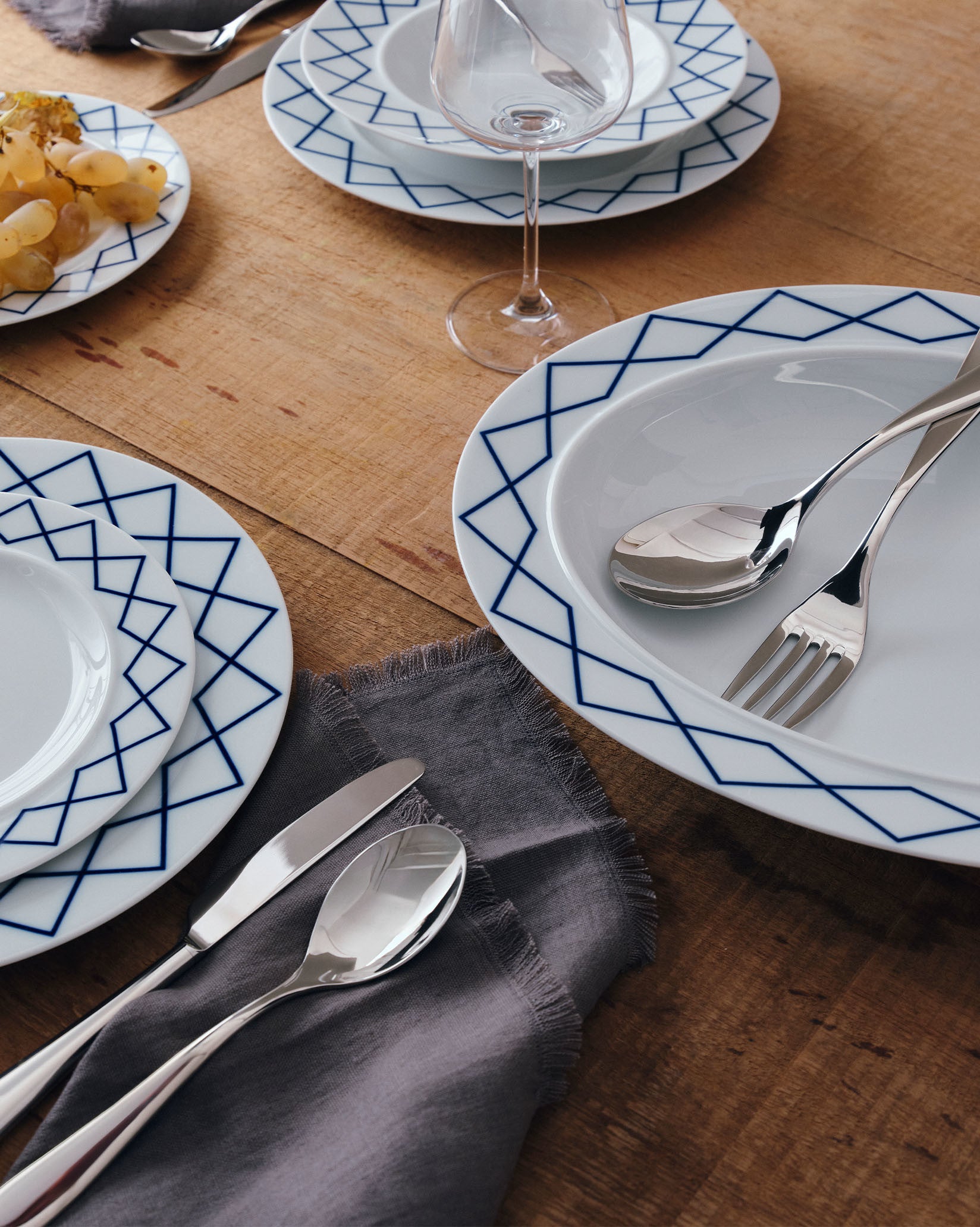 La Bella Tavola and My Beautiful China Default Title Fuente ovalada Alessi 1