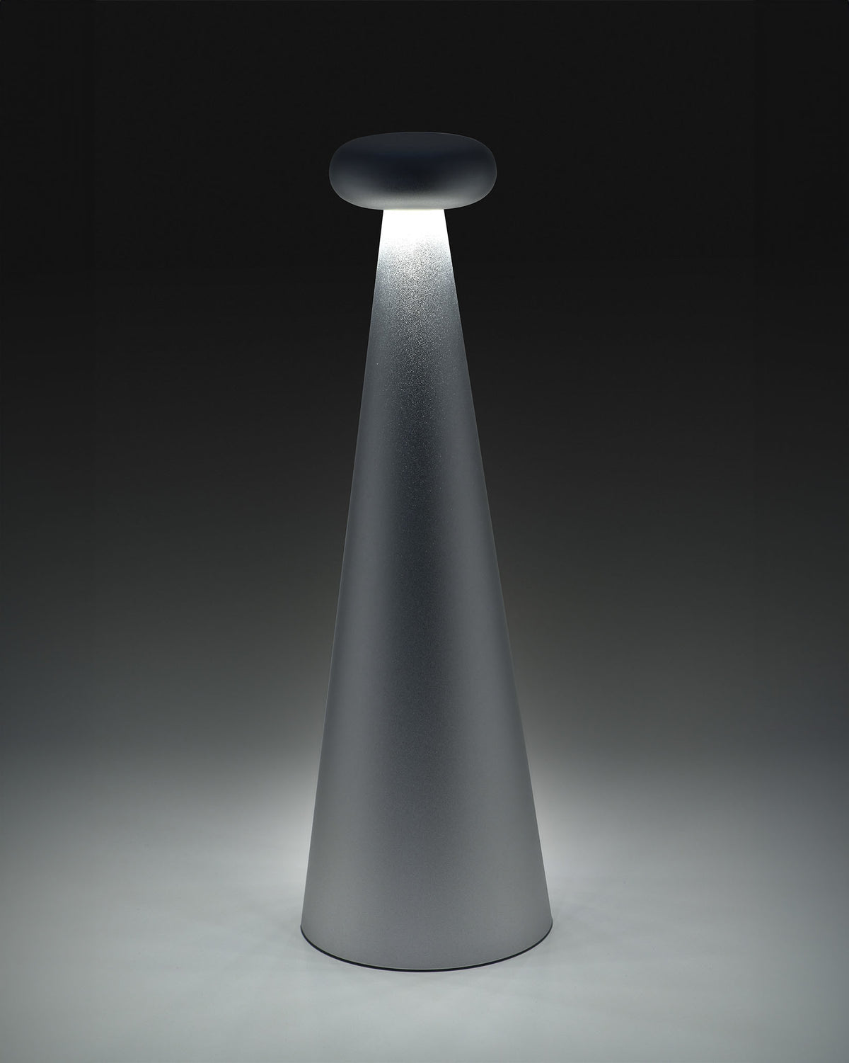 Bedin: Table Lamp By Alessandro Stabile