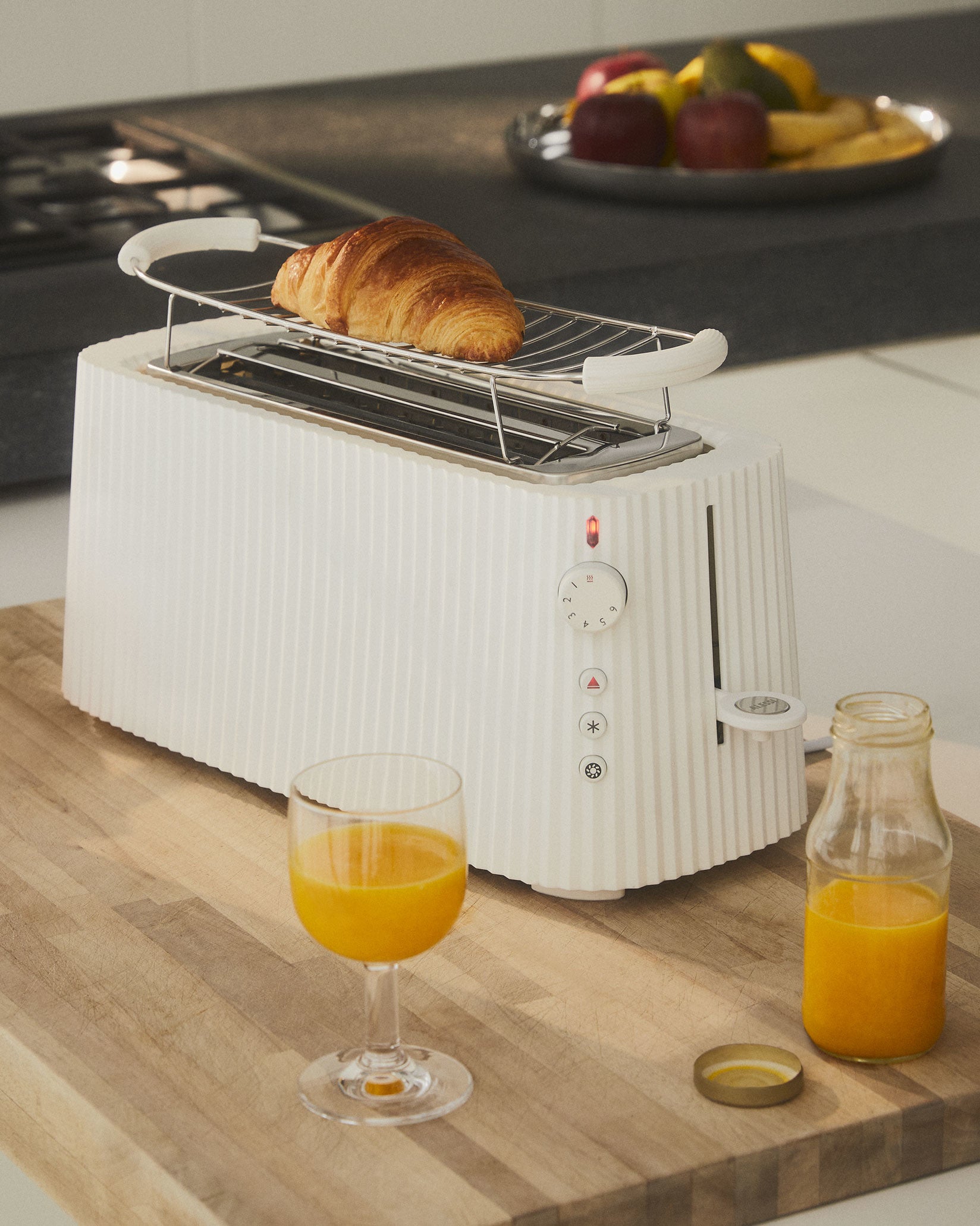 Plissé Long Double Compartment Toaster - European Plug | Alessi