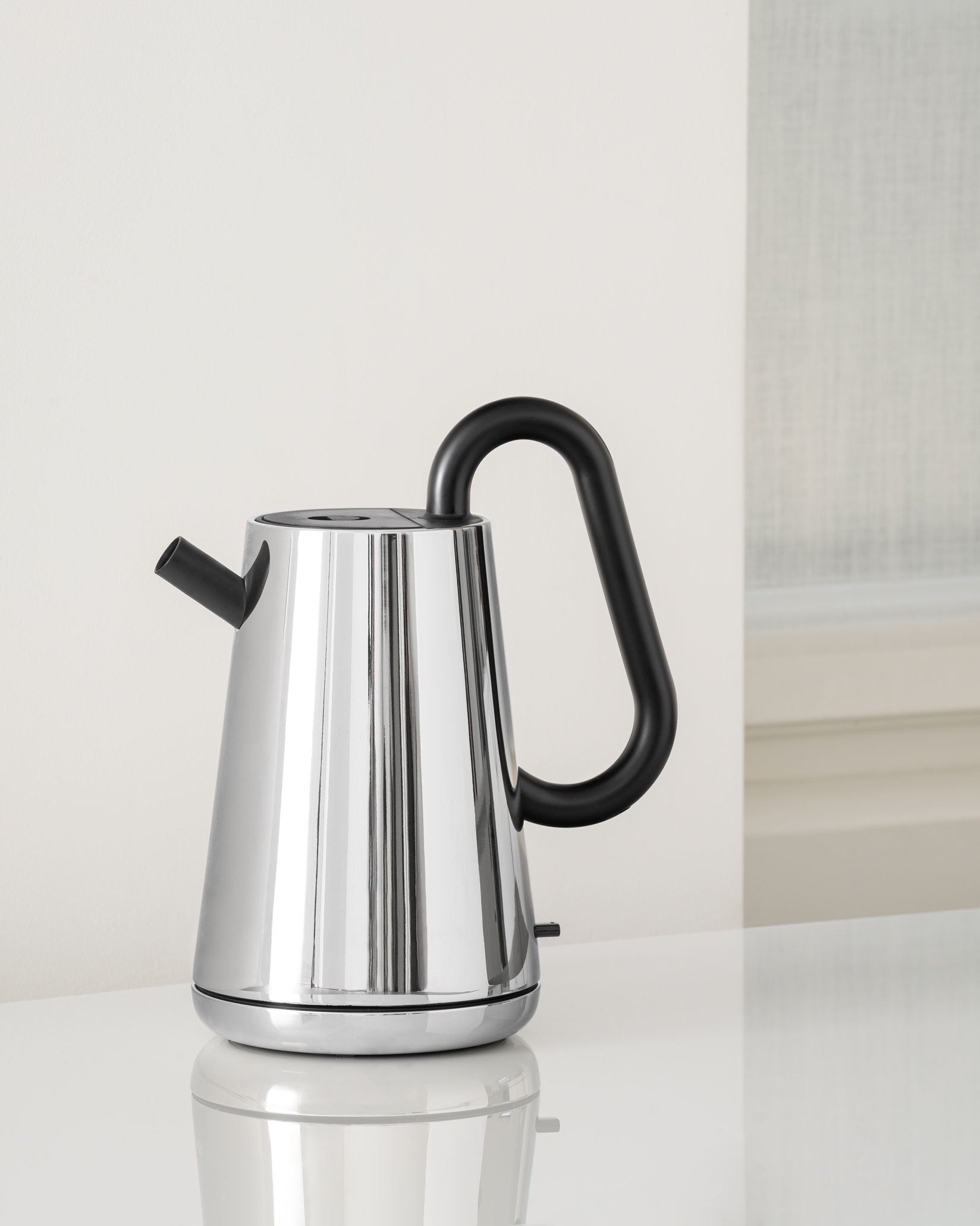 Ship Shape: Container | Alessi