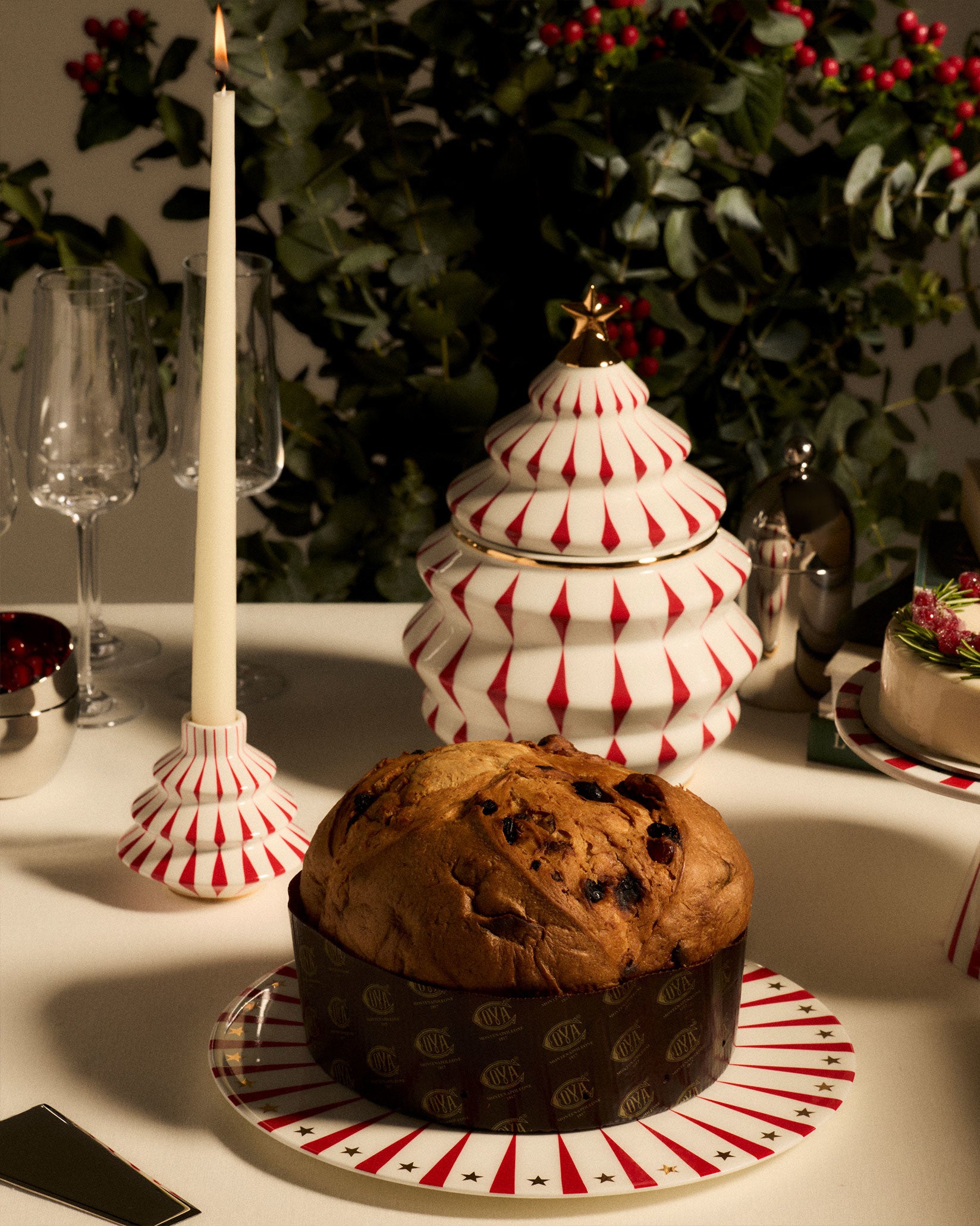 Delight: Christmas porcelain candle holder | Alessi