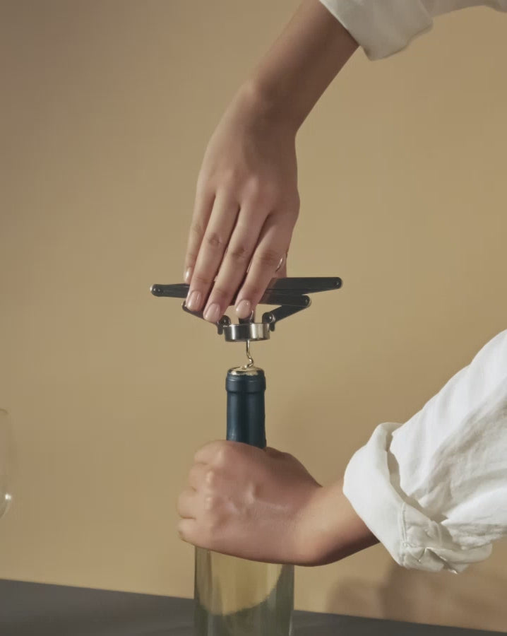 Socrates: Corkscrew by Jasper Morrison | Alessi