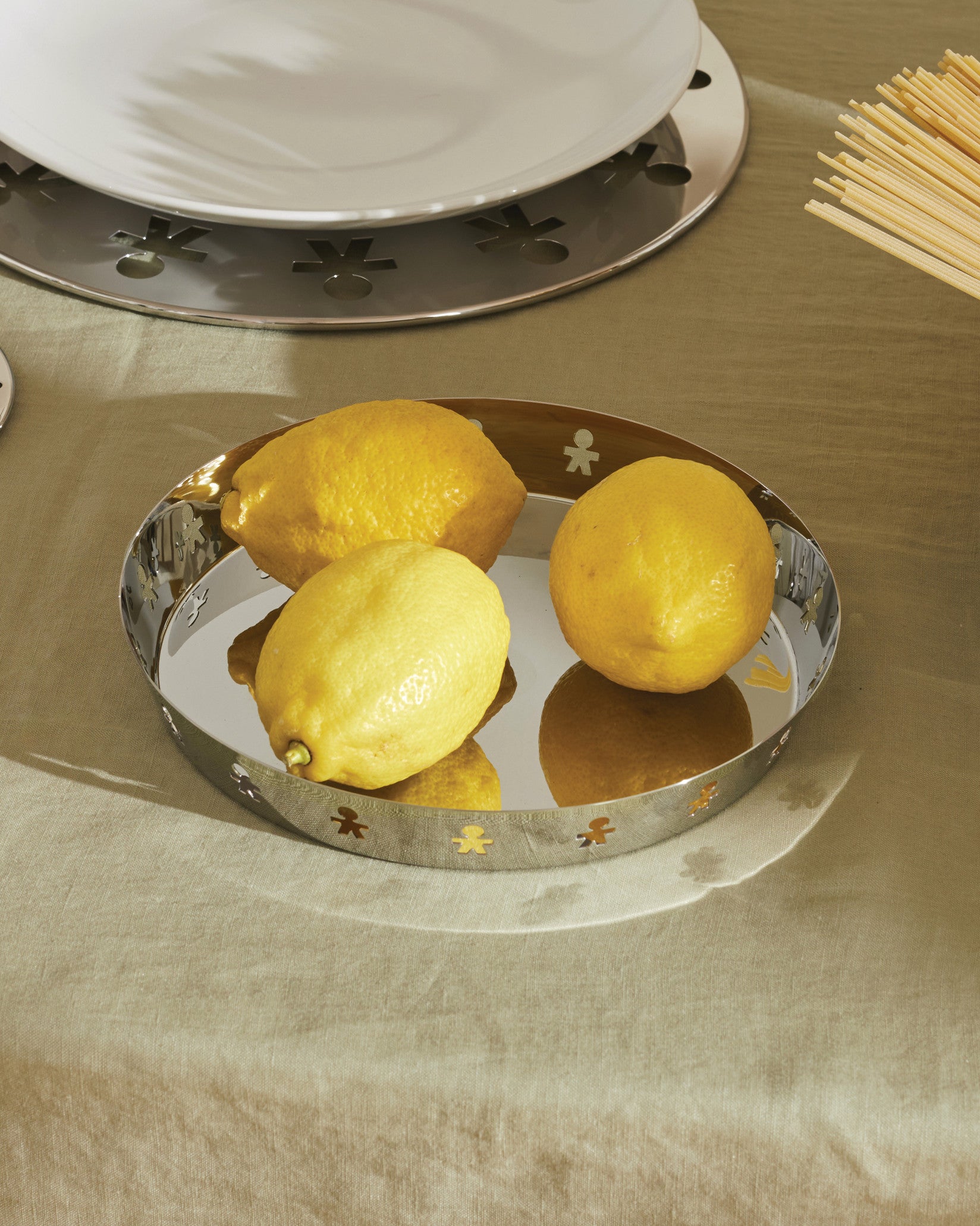 Alessi MT07 Vassoio Da Mensa In Acciaio Inox – Design Mario Trimarchi – Collezione La Stanza Dello Scirocco – 60x35x5,5 Cm