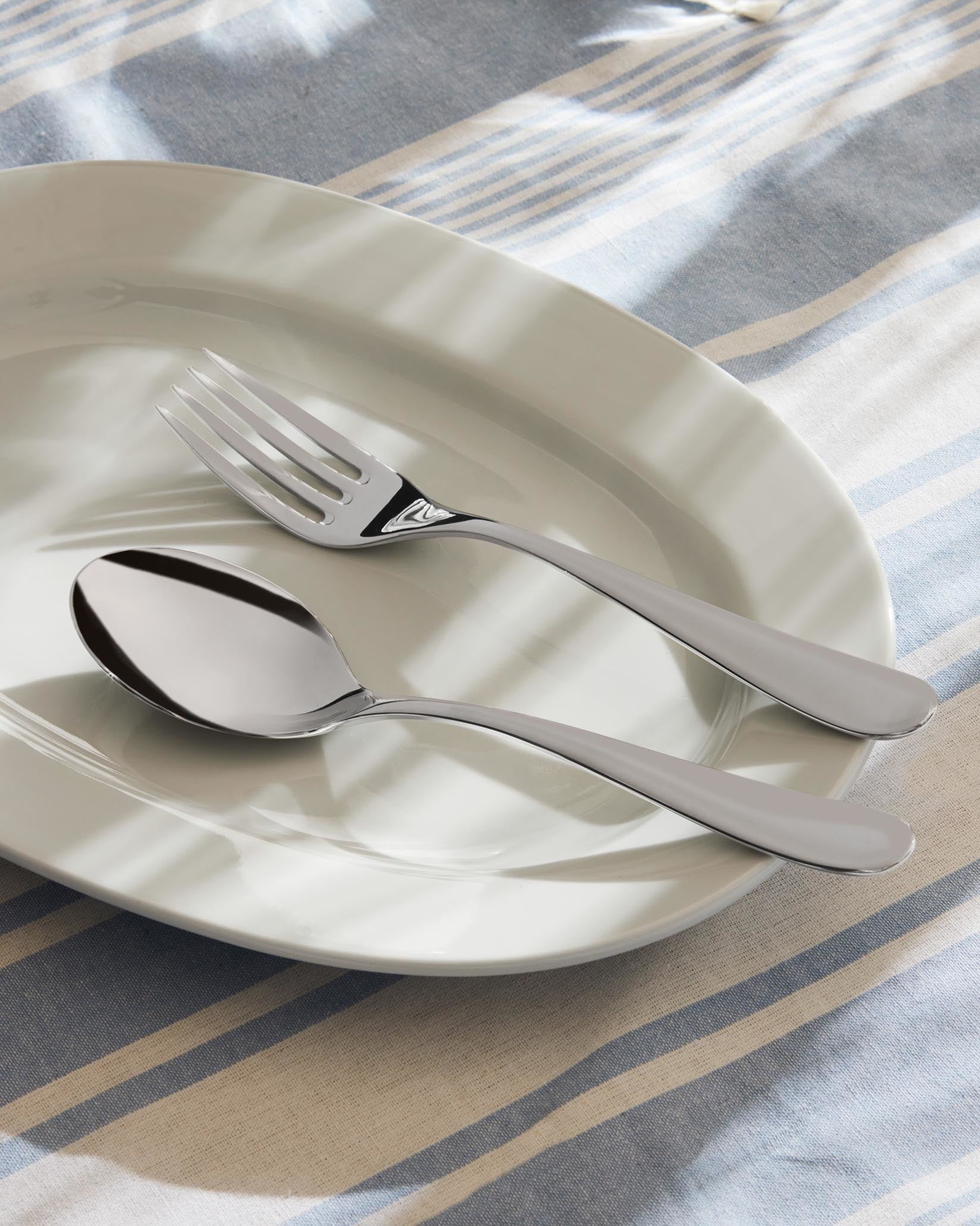 Alessi Nuovo Milano 6 persoons 24 delig holheft Alessi Nuovo Milano 6 persoons 24 delig holheft