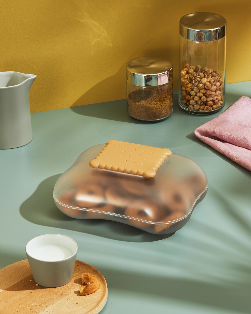 Alessi - boîte à biscuits et sel-poivre - orange (Gebraucht) in Sion Alessi - boîte à biscuits et sel-poivre - orange (Gebraucht) in Sion